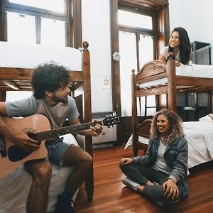 Dormitory Room Mixed